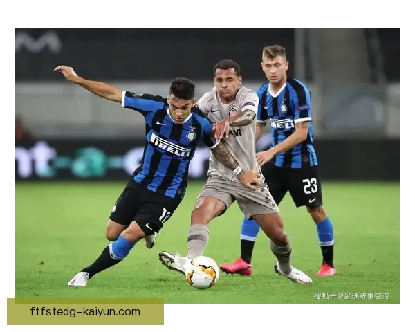 足球赛事盘点：各大联赛表现稳健趋势明显